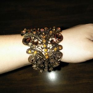 Beautiful clip open bracelet